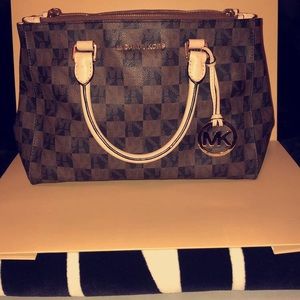 Used authentic Michael kors